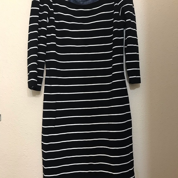 Tommy Hilfiger Dress. Size Small.  Midi - Picture 5 of 6